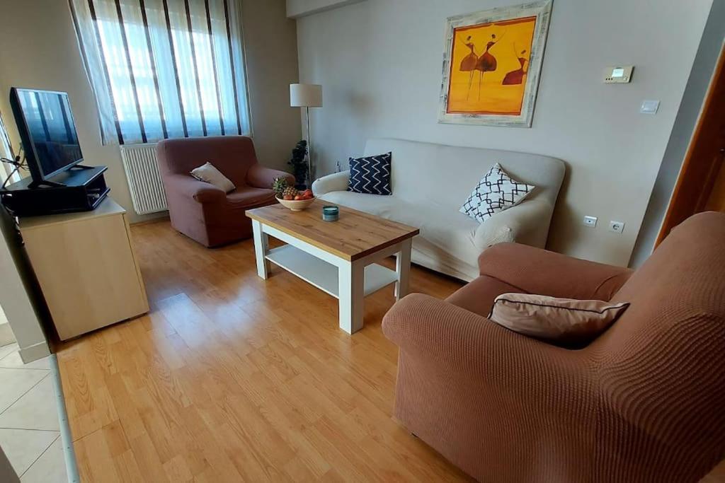 Apartman Ana Pula - Calm, Free Parking, Close To Center Bagian luar foto